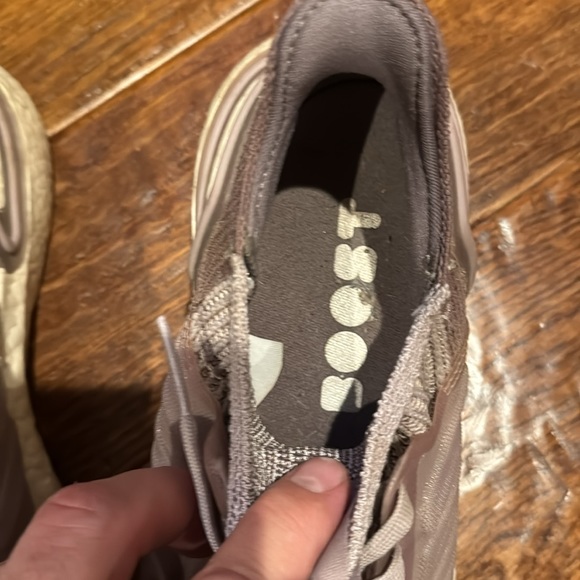 Adidas ultra boost size 8 1/2 good condition - Picture 4 of 6